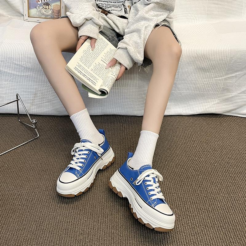 Холщовые туфли для женщин с перекрещенной уздечкой осень-зима увеличивающая обувь мода низкая помощь толстая подошва повседневная обувь для доски