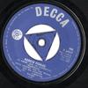 7-дюймовая пластинка БИНГА КРОСБИ Adeste Fideles O Come All Ye Fai FM76917 Decca Южноафриканский Поп Б/у