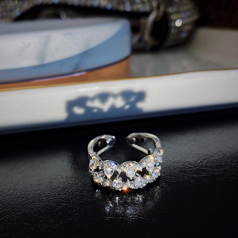 Модные модели в стиле легкой роскоши, инкрустированное открытое кольцо, нишевый дизайн, персонализированное женское кольцо на палец, аксессуары, повседневное, изящное, минималистичное кольцо