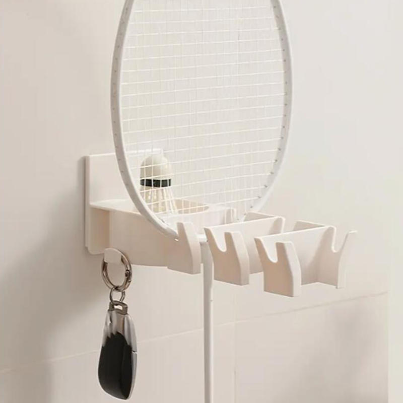 Настенный держатель для бадминтонных ракеток, самоклеящийся, 3 слота, вешалка для теннисных ракеток со стойкой для хранения мячей, полка для подвешивания теннисных ракеток без сверления для дома, общежития