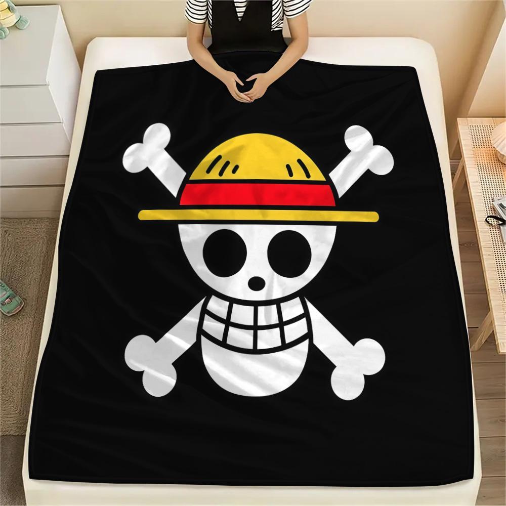 1PC One Piece Straw Hat Pirates Patterned Flannel Blanket Suitable For All Seasons For Home Decor Warmth And Comfort Gifts Holiday Present
