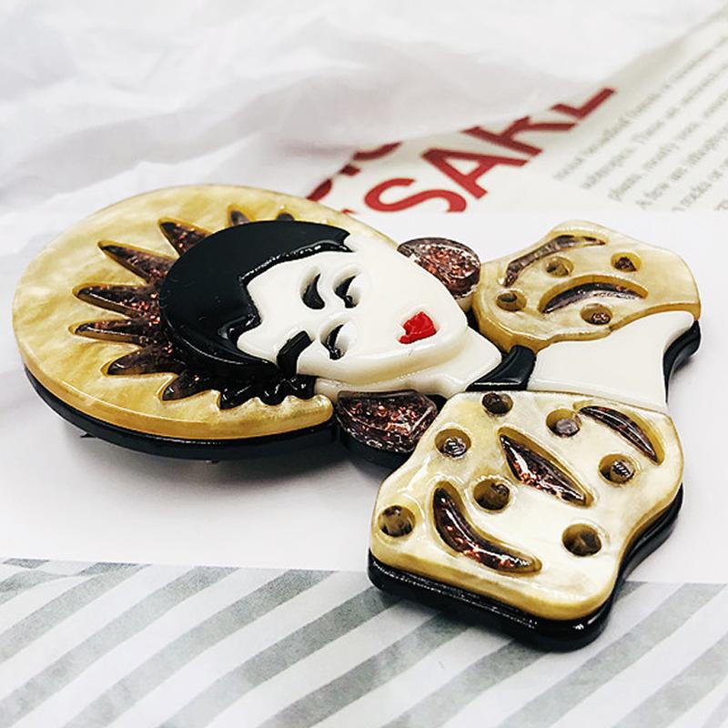 Blucome Прекрасная акриловая брошь в стиле аниме «Королева» для женщин и девочек, сумка, пальто, булавки для хиджаба, Рождественский подарок