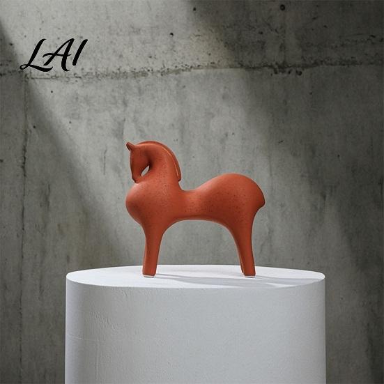 Abstract Horse Statue Ceramic Figurine Modern for Home Office Minimalist Sculpture Decor Artistic Ornament Living Room Tabletop Decor Figurine