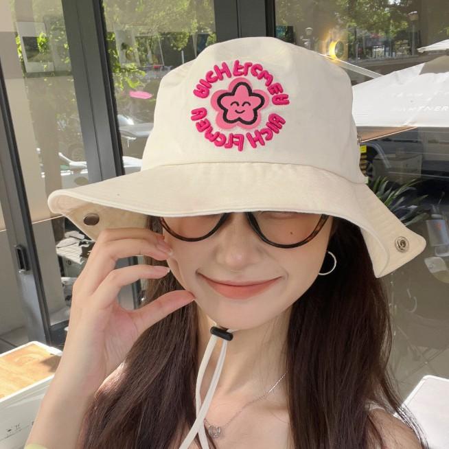 New smiley face flower embroidery bucket hat women spring and summer big brim shade sun protection camping mountain hat sun