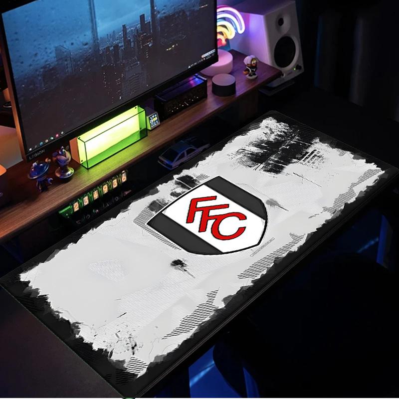 Fulham Crest Design Mouse Pad, Rubber Base, Mouse Pad for Gamers and Office Use, Gaming Desk , Easy To Clean Mat Christmas fan gifts