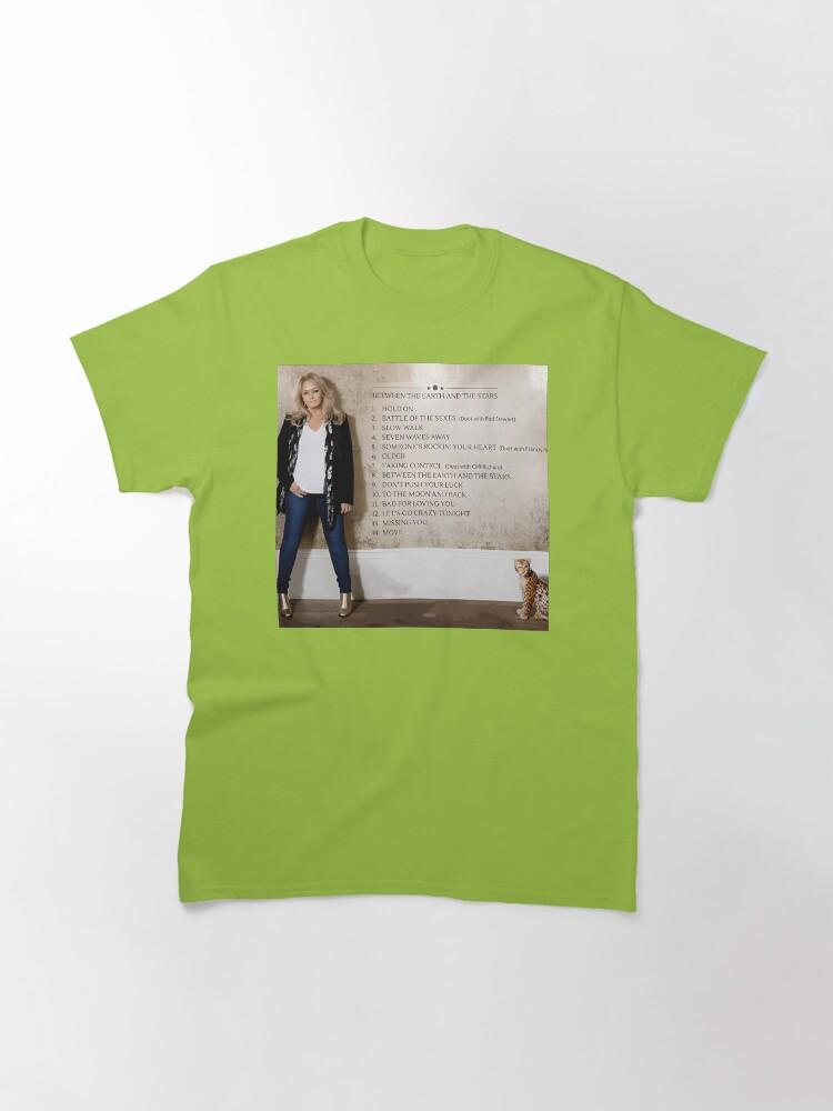 Bonnie Raitt Album between the earth and the stars Classic T-Shirt