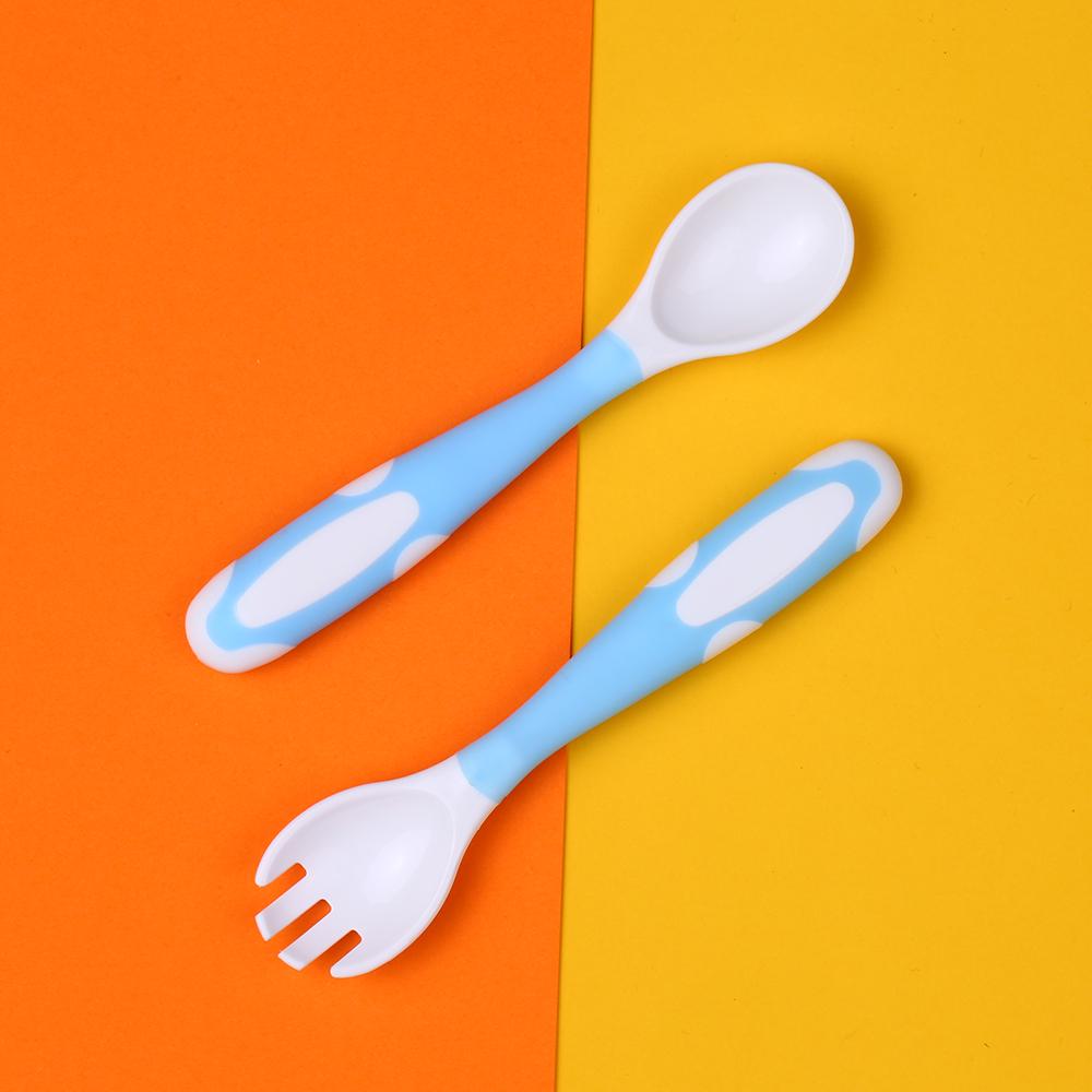 Набор детских ложек и вилок. Дорожный футляр. Гибкая и нескользящая ручка. Детская тренировочная ложка с коробкой для хранения.