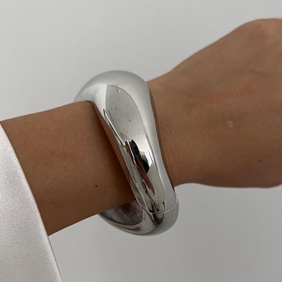 Earring Display Stand with 48 Hooks Earring Display Holder for Vendors 360 Degree All-Round Display Necklaces Bracelets