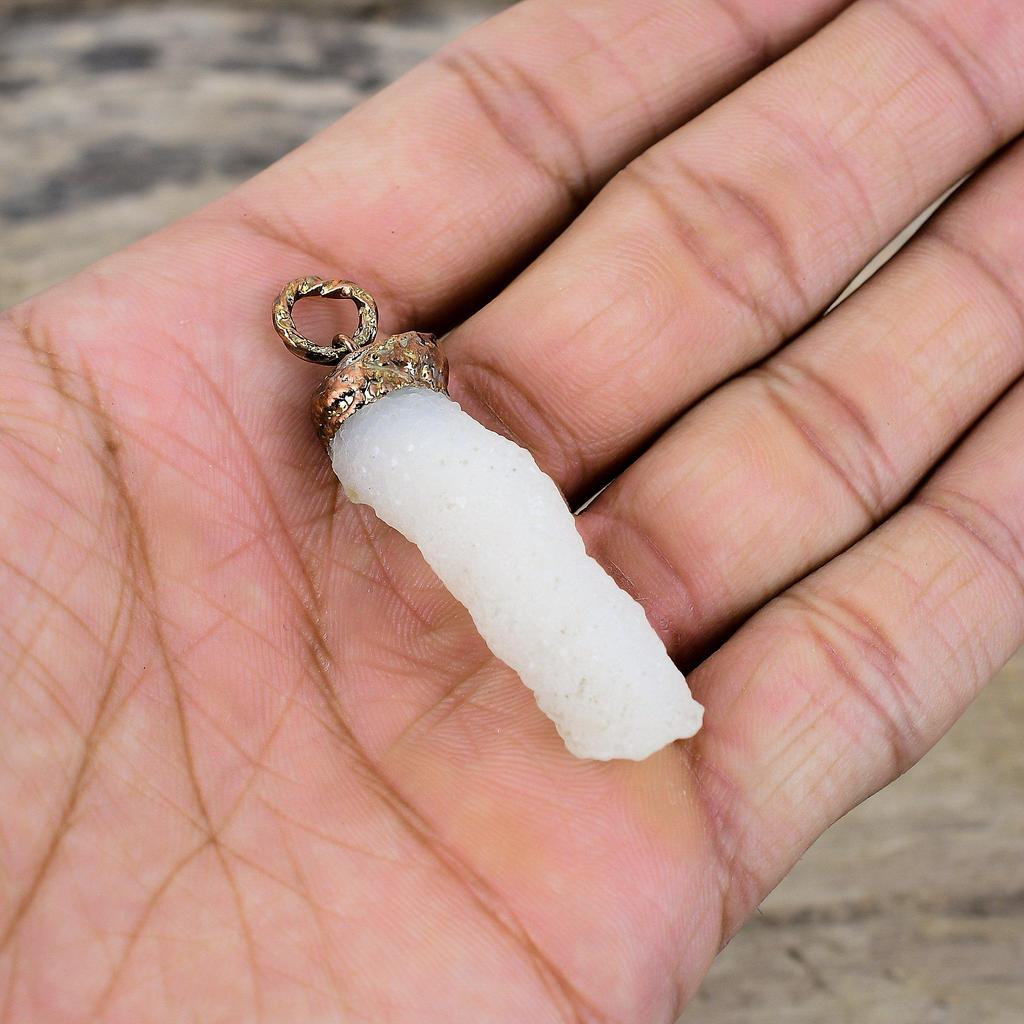 Радужный лунный камень Друзы Кулон Медный кулон гальванической формовки Кулон ручной работы Ювелирные изделия гальванической формовки Изящный кулон из драгоценного камня Подарок на годовщину