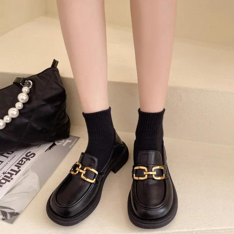 Женская обувь Весна Новые женские мокасины с круглым носком Британский стиль Туфли в студенческом стиле Простые и универсальные туфли-лодочки для девочек