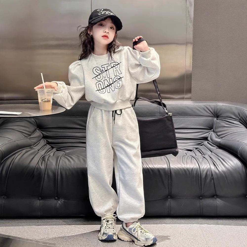 Stylish Children's Sweatshirt Sportsuit Autumn Collection Korean Style Girls Stylish Tracksuit Spring Autumn 2-Piece Set