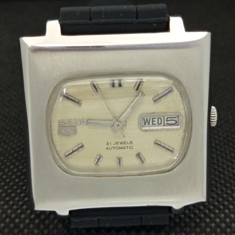 Б/У винтажные мужские часы SEIKO 5 AUTO JAPAN с оригинальным циферблатом с указателем дня и даты 621d-a415733-2 SKU621d-a415733