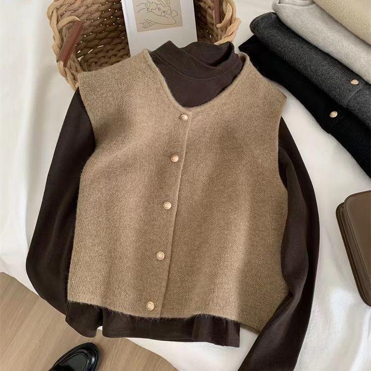 Korean Style Round Neck Gold Button Knitted Sleeveless Cardigan for Women