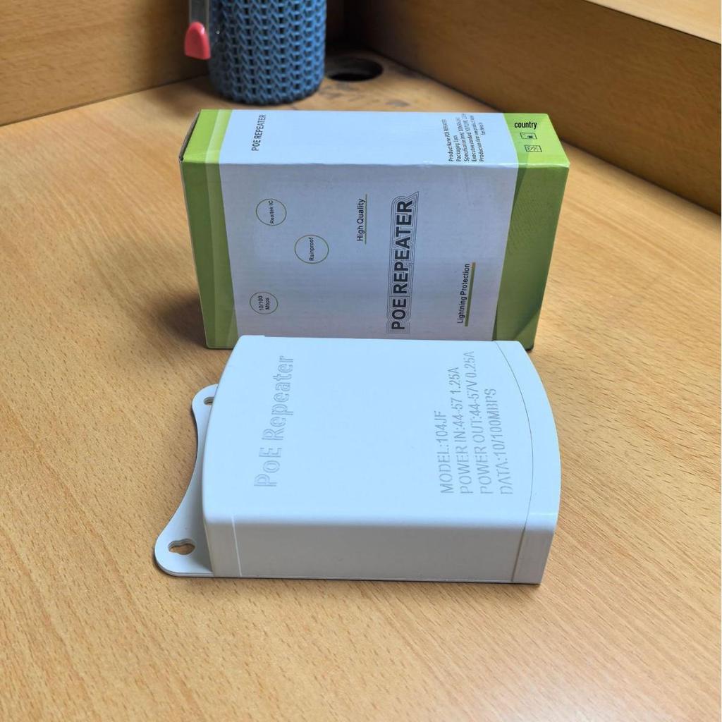 Waterproof 100M POE Repeater and 1-to-4 Splitter Cascade Booster