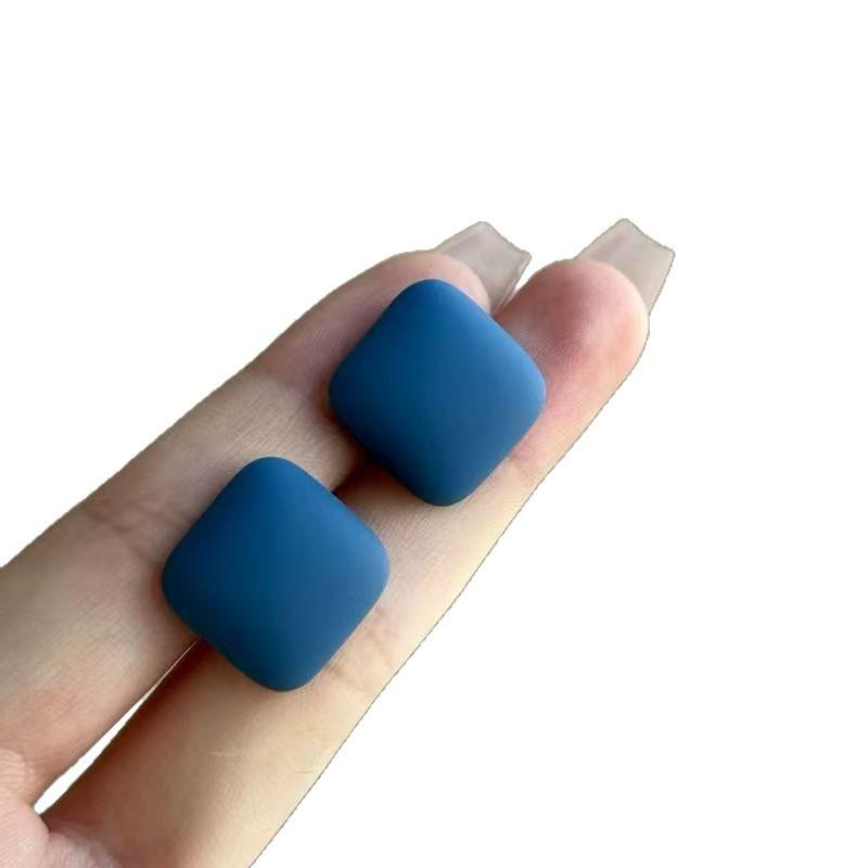 Новые квадратные серьги-пусеты матового голубого цвета - Роскошные, универсальные и модные для женщин.