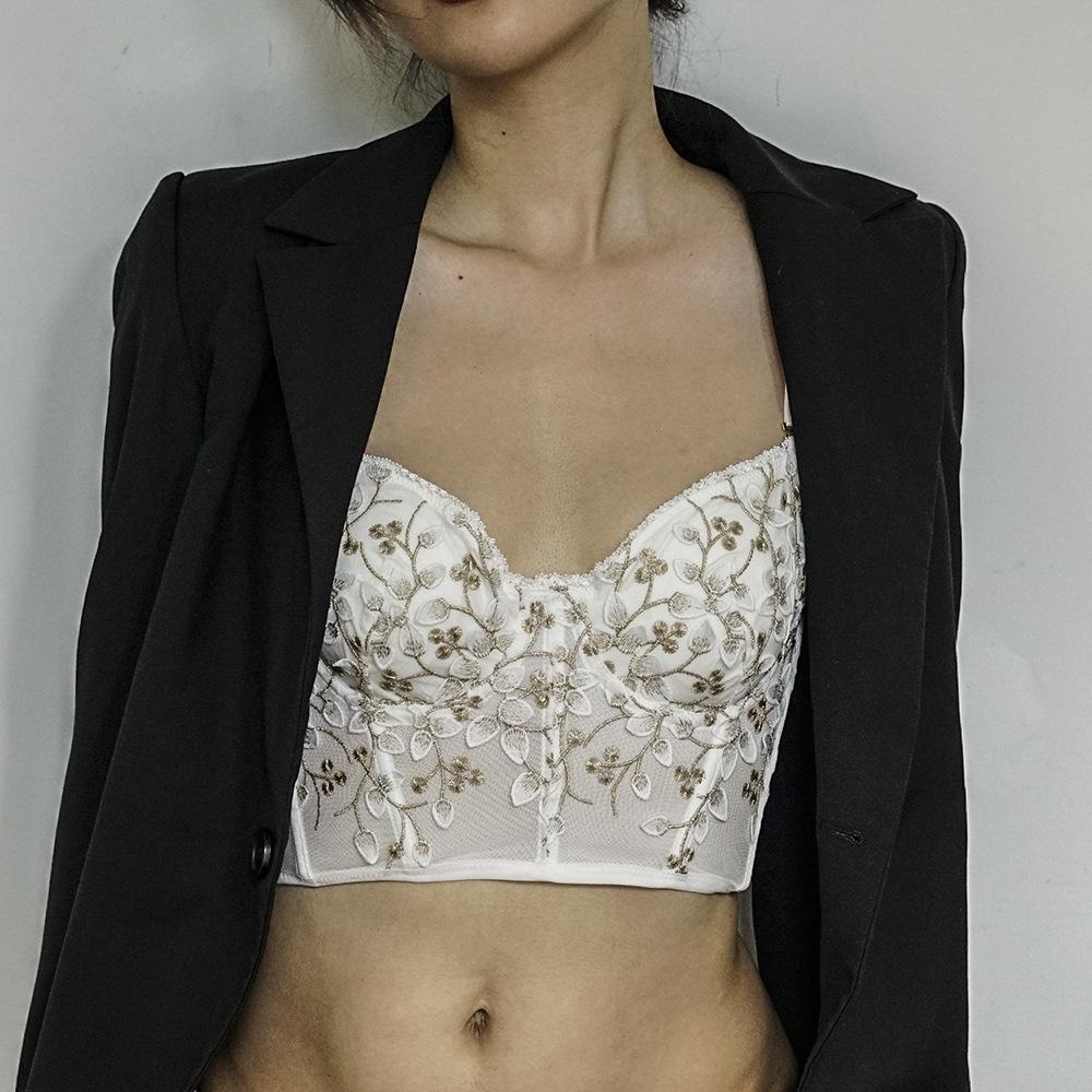 Комплект нижнего белья с французской вышивкой: Удлиненный корсетный топ-майка для женщин - стиль Pure Desire