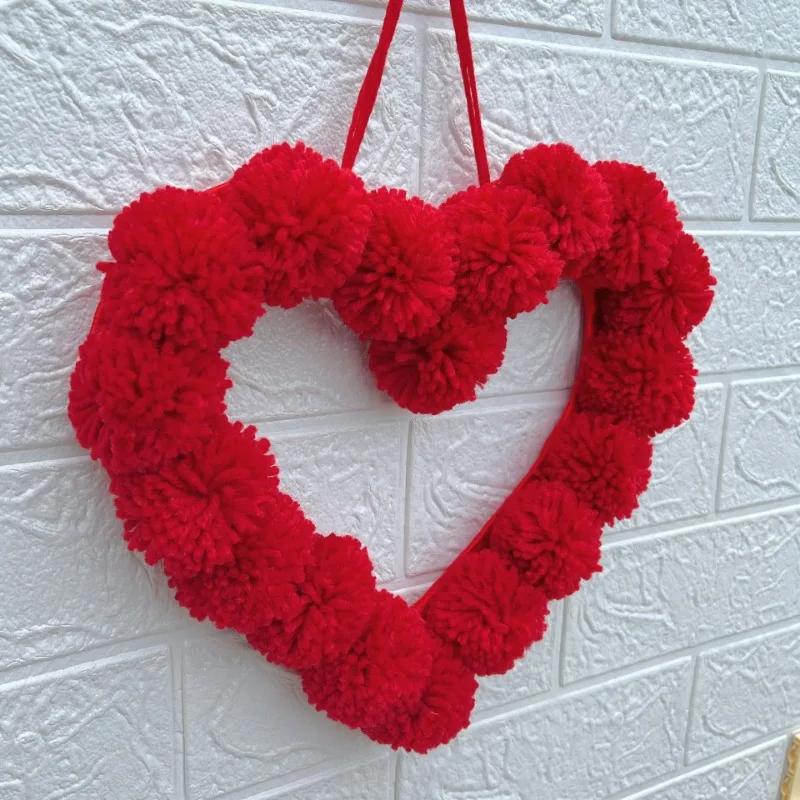 1 шт. Плюшевый венок в форме сердца с пушистыми помпонами, домашний декор для помещения, для предложения, украшение детской комнаты, цветочный настенный декор