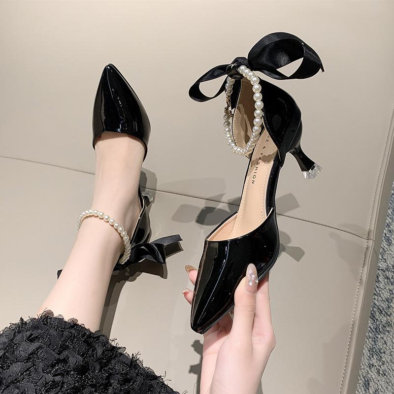 Модные туфли на высоком каблуке с французским жемчугом 2024 года, весна и осень, новый стиль, темперамент, тонкий каблук, заостренный носок, простые босоножки, женская обувь Eté Luxe