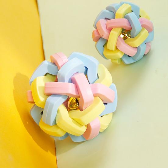 Жевательный мяч для собак Разноцветный переплетенный мяч с колокольчиком Резиновый интерактивный виляющий мяч Игрушка для жевания питомцев для снятия скуки и чистки зубов для собак кошек