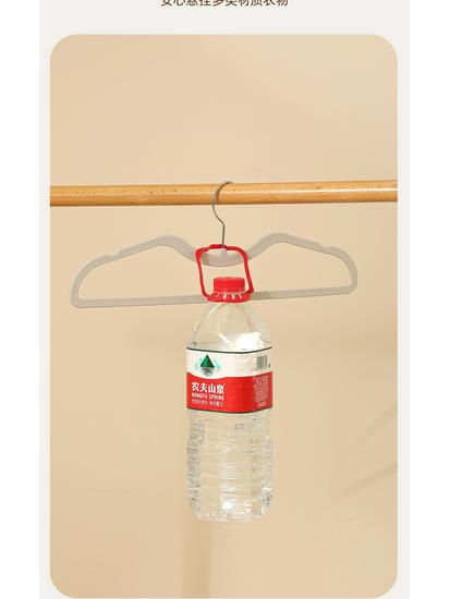 Short-neck Non-slip Clothes Hanger: Skin-feel Film, No Marks, Prevents Shoulder Bumps, Ideal for Home Storage and Organization.
