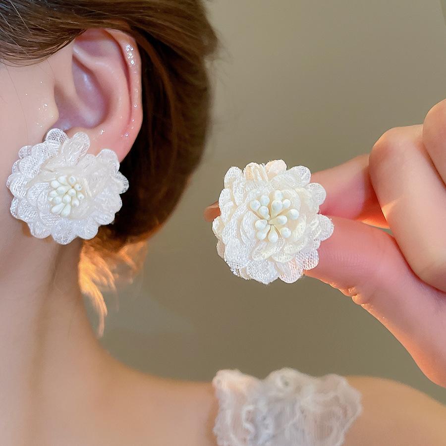 Silver Needle Super Fairy Elegant Bow Flower Stud Earrings French Light Luxury Earrings Literary Style Sweet Versatile Earrings