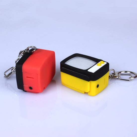 Ретро телевизор LED Брелок Мини-телевизор Подвеска со звуком и светом Брелок-подвеска для рюкзака для ночной видимости Веселые аксессуары