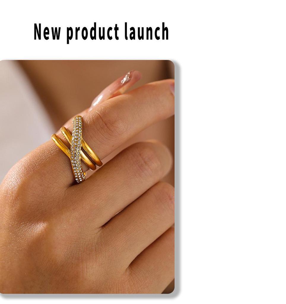 Винтажное кольцо с крестообразным узором и бриллиантами с позолотой 18 карат - Европейский и американский шик, нержавеющая сталь, не тускнеет.