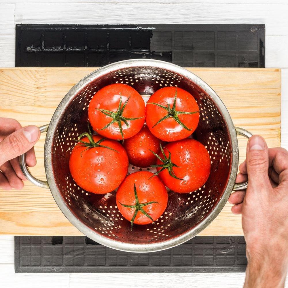 Steel kitchen strainer 28 cm