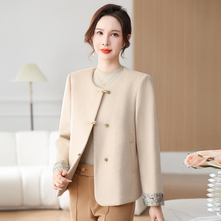 Mom's Autumn Clothes New Chinese Short Jacket Middle-aged and Elderly Women's Autumn and Winter National Style Cardigan Casual Top