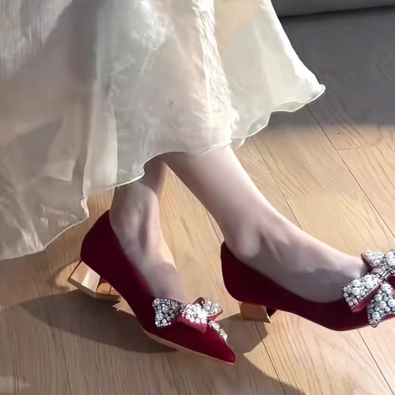 Новая сценическая одежда свадебные туфли год свадебный тост жемчуг ниша бант красные высокие каблуки толстый каблук женская обувь 2025