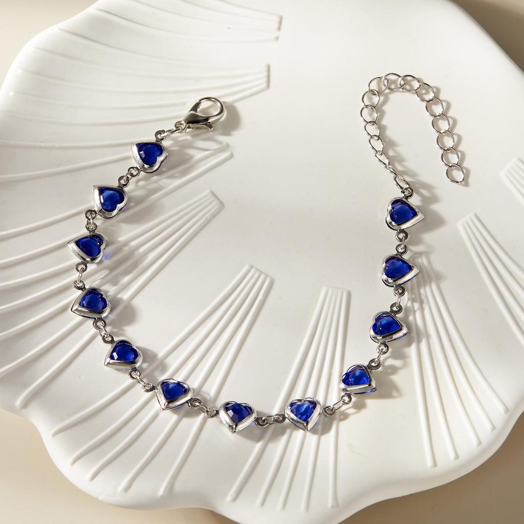 Colorful Heart Women's Beaded Bracelet - Sweet Candy Glass Crystal Design