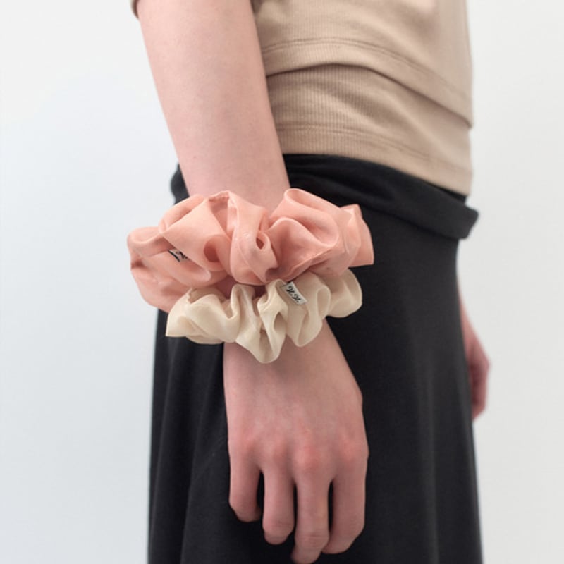 Симметричная резинка-скранч с мерцанием в процентах - M / Розовый