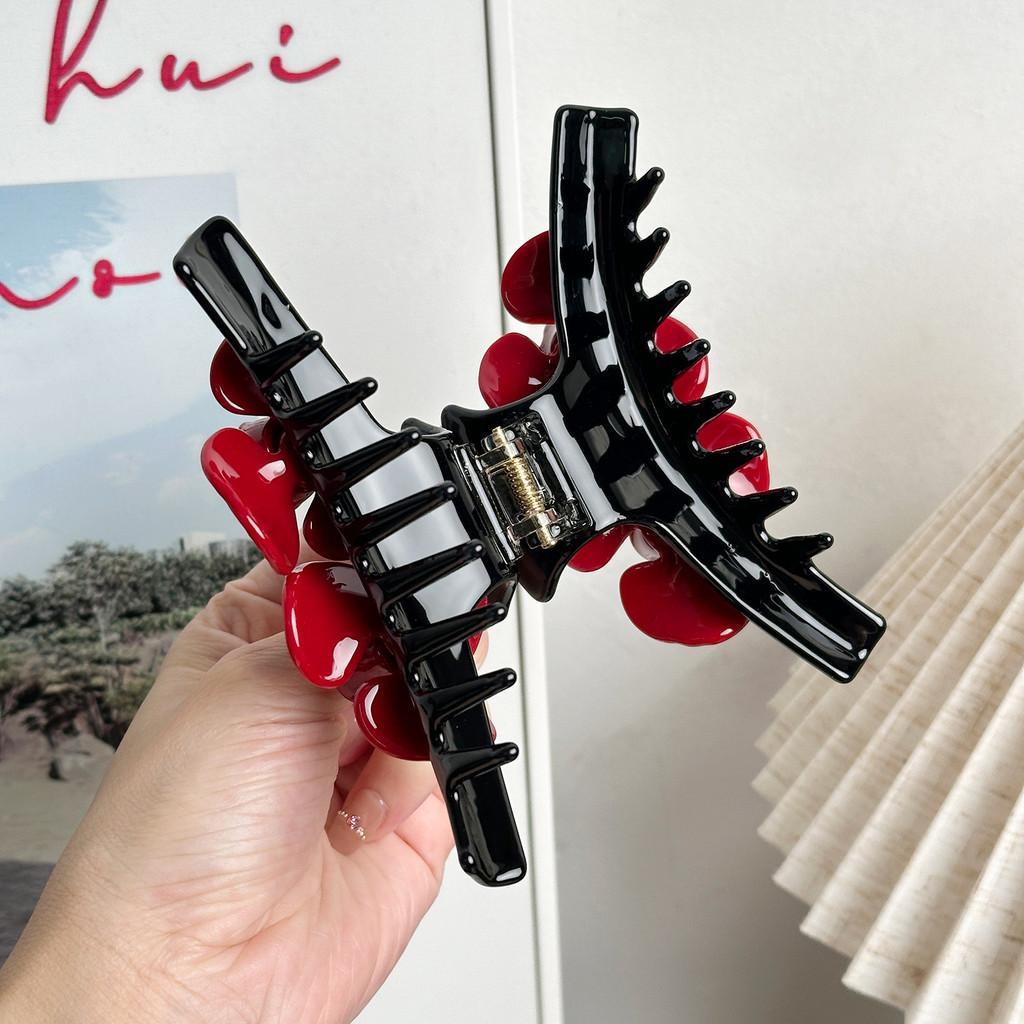 Large Designed Beautifully Floral Hair Claw Clip In Trendy Acetate For Fashionforward Women