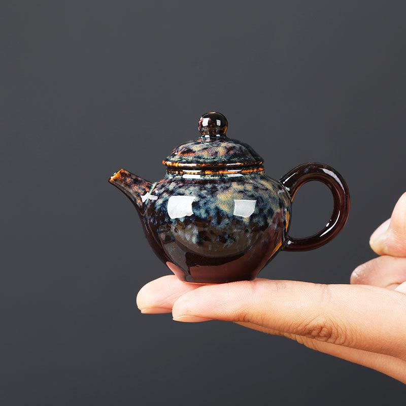 Миниатюрный заварочный чайник из фиолетовой глины, обожженный в печи, играбельная игрушка в виде пальчикового чайника и украшение для чайных сервизов в стиле кунг-фу