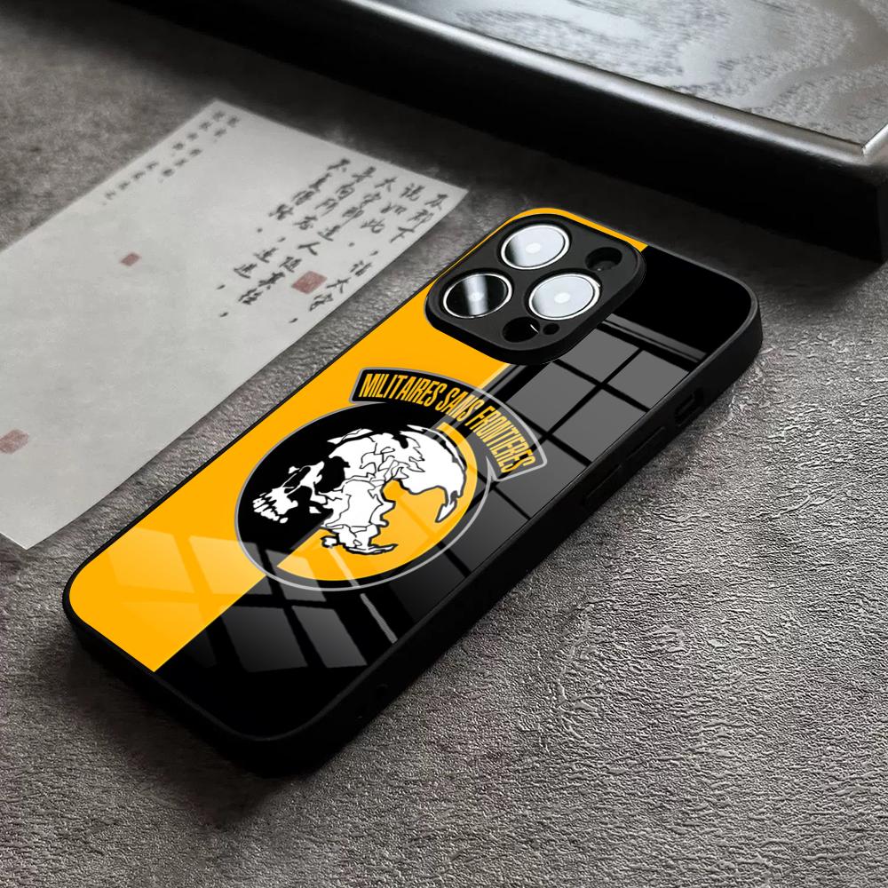 Чехол для телефона Metal Gear Solid для iPhone 16 Pro Max 15 Plus 14 Pro 12 11 13 Mini X XR XS Max 8 7 Plus SE Стеклянная крышка