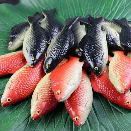 Simulated Fish Crucian Figurine Realistic Black White Artificial Model Fish Decoration Ornament Kids Animal Learning Toy Photo