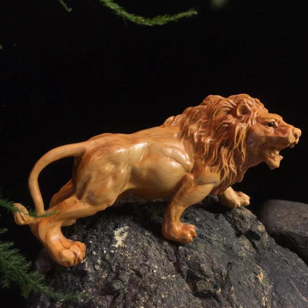 Natural Cypress Wood Lion Statue, Solid Wood Hand-Carved Animal Sculpture Home Room Office Decoration Artwork The Perfect Gift