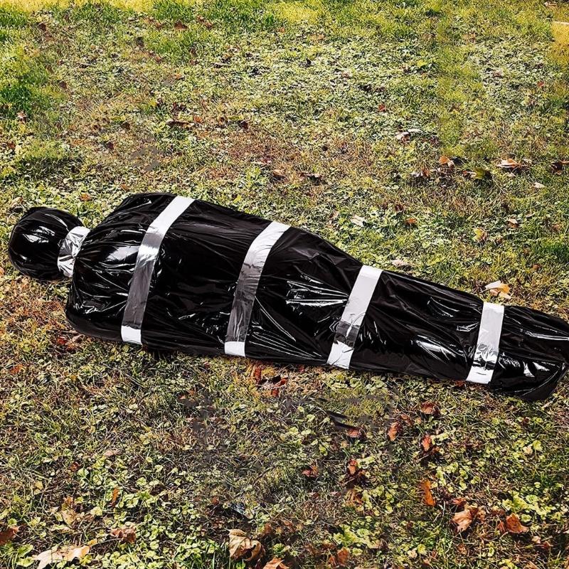 Halloween Scary Fake Corpse Realistic Dead Victim Props Halloween Decoration Outdoor Lawn Patio Halloween Decoration