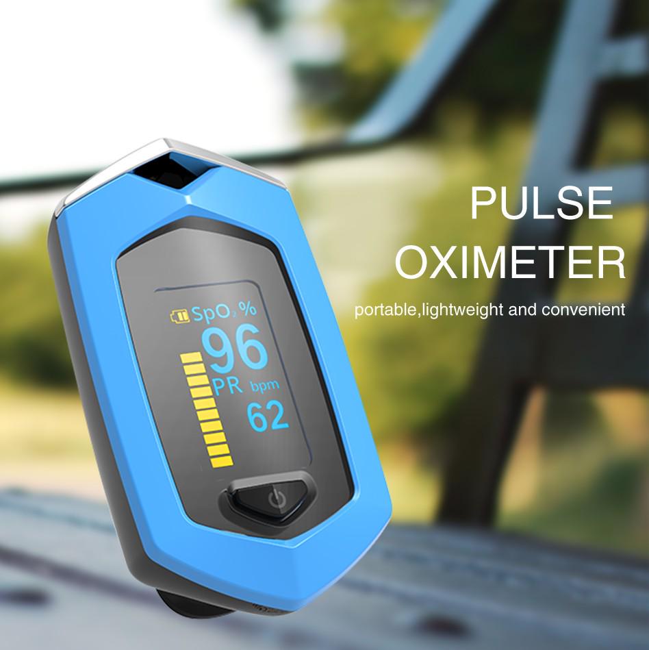 Пульсоксиметр на палец с кейсом для хранения (со встроенным аккумулятором)