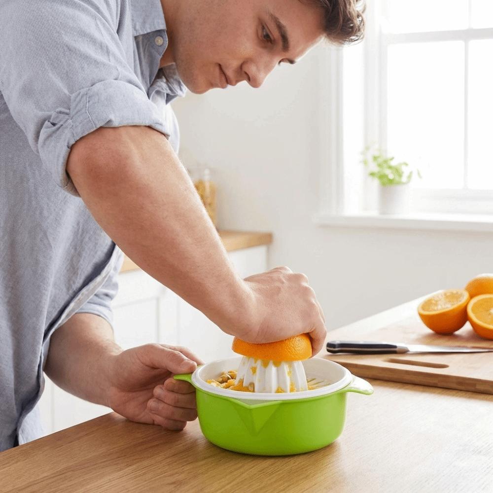 Plastic Manual Juicer Detachable Citrus Juicer Portable Hand Lemon Squeezer Cooking