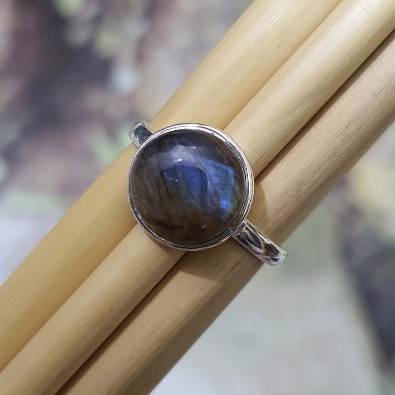 Кольцо с драгоценным камнем лабрадорит, кольцо с круглым камнем, кольцо из серебра 925 пробы, кольцо ручной работы, штабелируемое кольцо, женское кольцо, подарок на годовщину дня рождения, кольцо на продажу