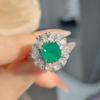 Ниша High-End Классический дизайн Моделирование с хлопковым изумрудным кольцом Ретро Цветное сокровище Темперамент Роскошные женщины