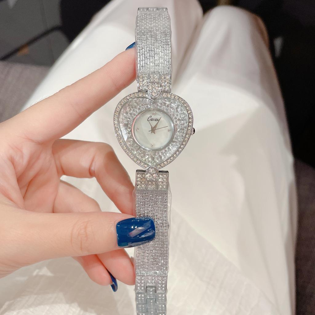 Часы-цепочка женские с циферблатом в форме сердца Quicksand Fashion Trendy Quartz Small Gold Watch