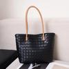 2025 Лето Новая Плетеная Сумка-Тоут из Натуральной Кожи Большой Вместимости на Плечо Модная Простая Сумка-Тоут Сумка-Подмышка Повседневная Женская Сумка