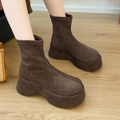 Yueyu маффины на толстой подошве маленькие мужские черные замшевые ботинки Мартин женская обувь осень и зима одинарные ботинки показывающие ноги ретро маленькие короткие ботинки