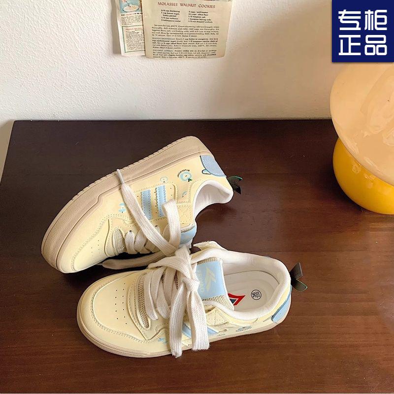 2025 весна и осень новая универсальная обувь женская модная тенденция ретро повседневная спортивная обувь для сноуборда женская повседневная белая обувь dopamine