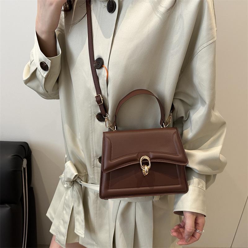 Модный тренд 2025 года Однотонная женская сумка кроссбоди - Универсальная квадратная сумка через плечо в корейском стиле