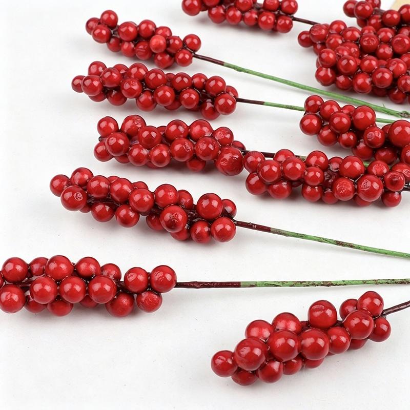Realistic Artificial Red Holly Berry Branches Foam Christmas Berry Stems for Xmas Gift New Year Home Window Decoration