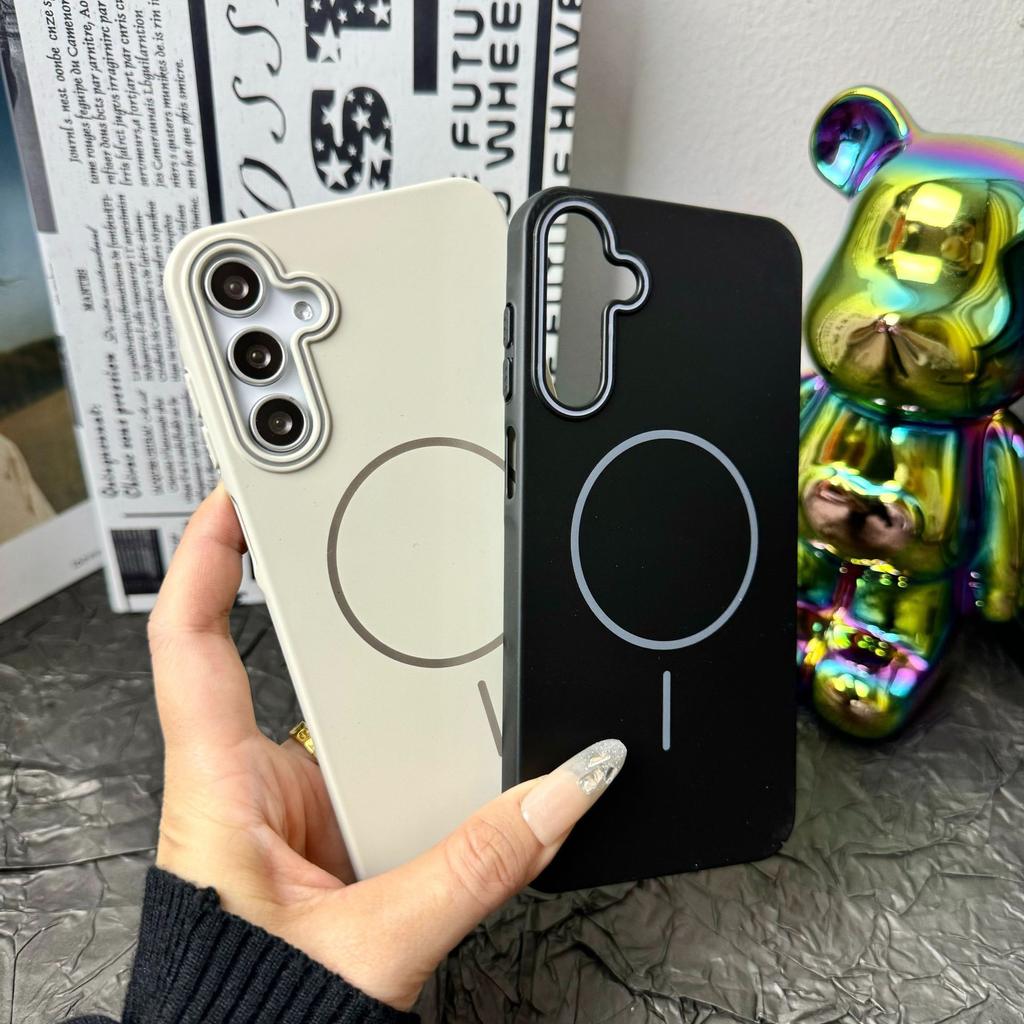 Soft and Thin Circles Are Suitable for Samsung S25 Ultra Skin Sensitive Magnetic Phone Case A56 Simple PC Color Matching A55 Protective Case