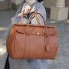 New Leather Women's Large Capacity Flip Up Handbag Top Layer Cowhide Commuting Bag Versatile Tote Bag Old Money Style